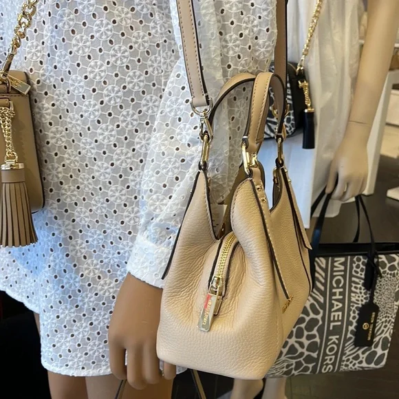 Michael Kors Women's Arlo Small Pebbled Leather Crossbody Bag
NWT Buff - Picture 10 of 16